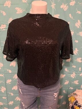 Black Sequin Short Sleeve Women’s Top